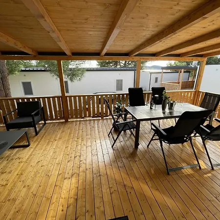 Casa vacanze Cozy Hidden Mobile With Terrace And Sea View Drage